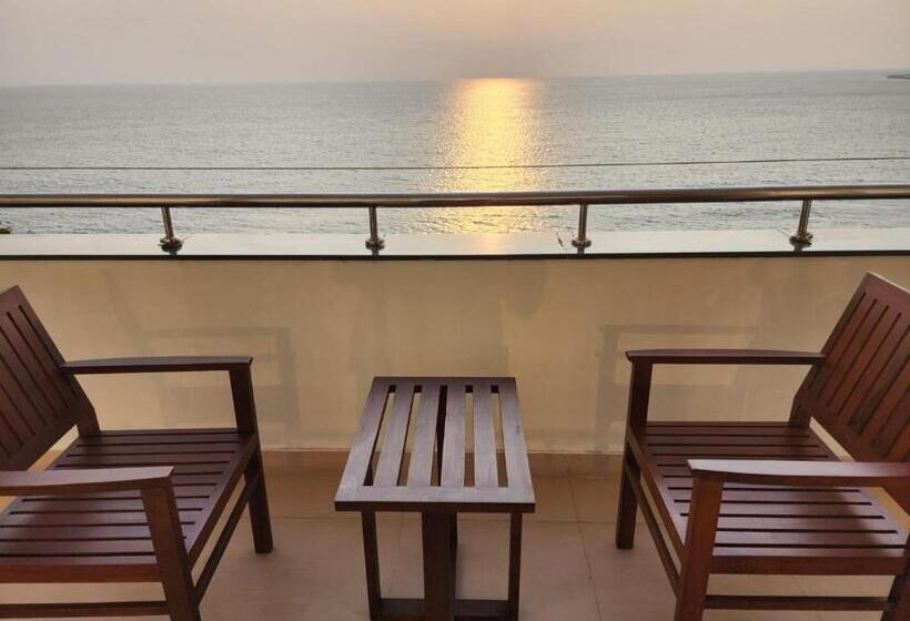 Номер Deluxe Вид на Море с Балконом, Samudra Training