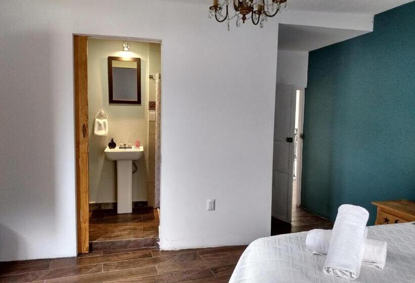 اتاق استاندارد با بالکن, Bs Apart