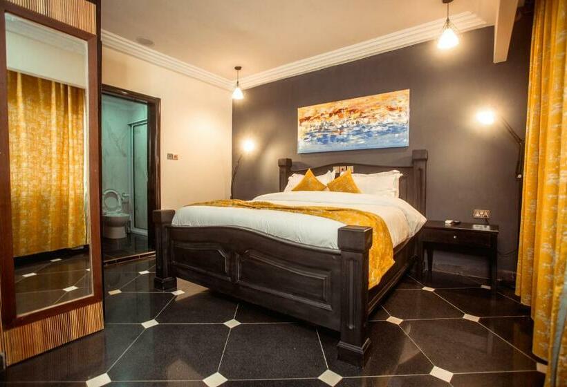 סוויטה דלוקס, Marcsons Hotels And Resorts