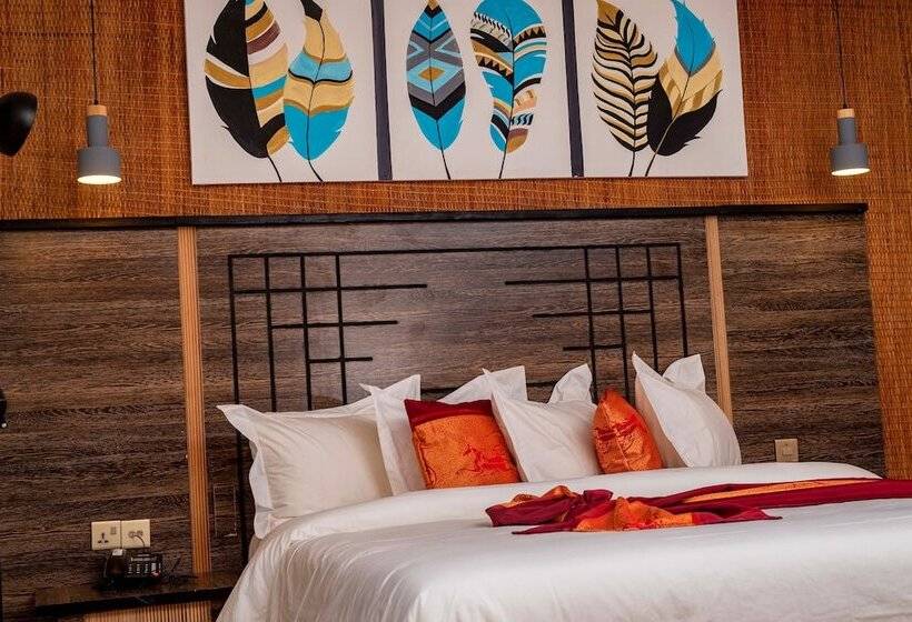 סוויטה דלוקס, Marcsons Hotels And Resorts