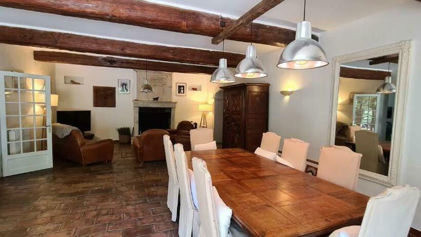 ガーデンビュースタンダードルーム, Chambre D Hôtes Dallara