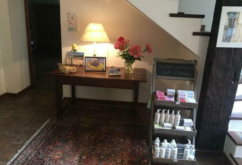 ガーデンビュースタンダードルーム, Chambre D Hôtes Dallara