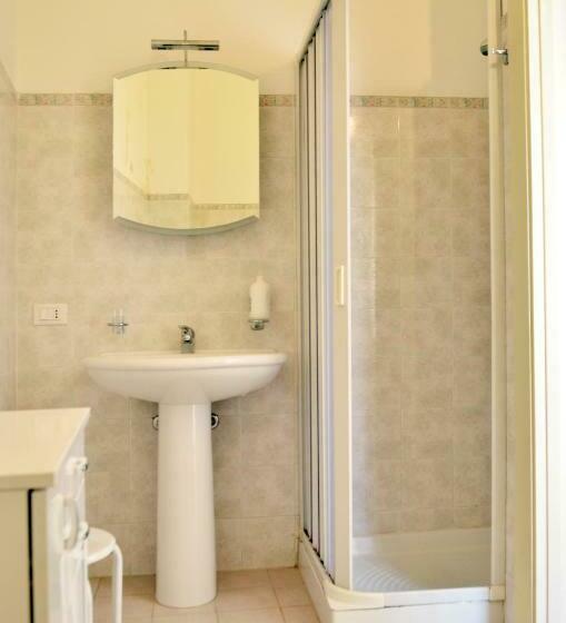 Üç Kişilik Standart Oda, B&b Gulliver