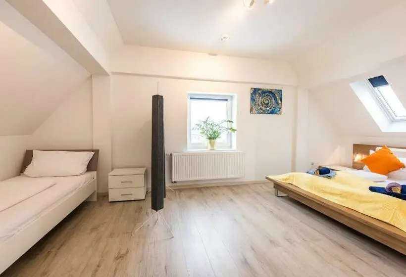 سوییت لوکس, Arbio I Cozy Apartments Augsburg Lechhausen