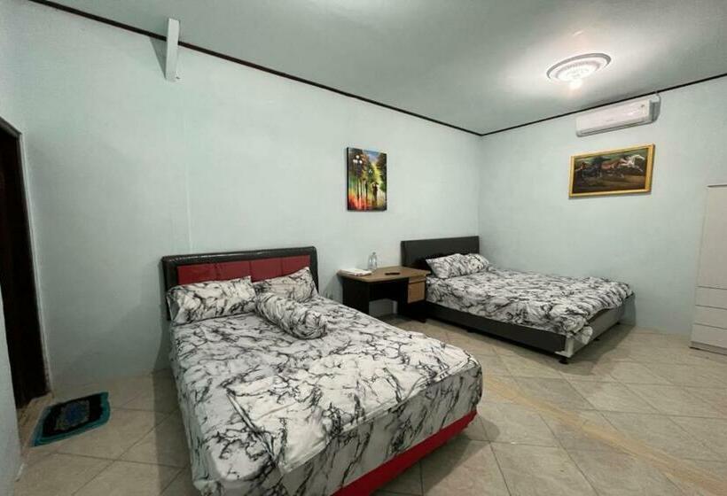 جناح عائلي, Capital O 92615 Villa Utama D Alas Purwo