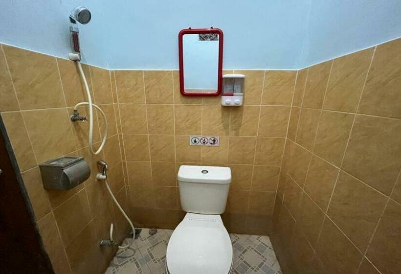 جناح ديلوكس, Capital O 92615 Villa Utama D Alas Purwo