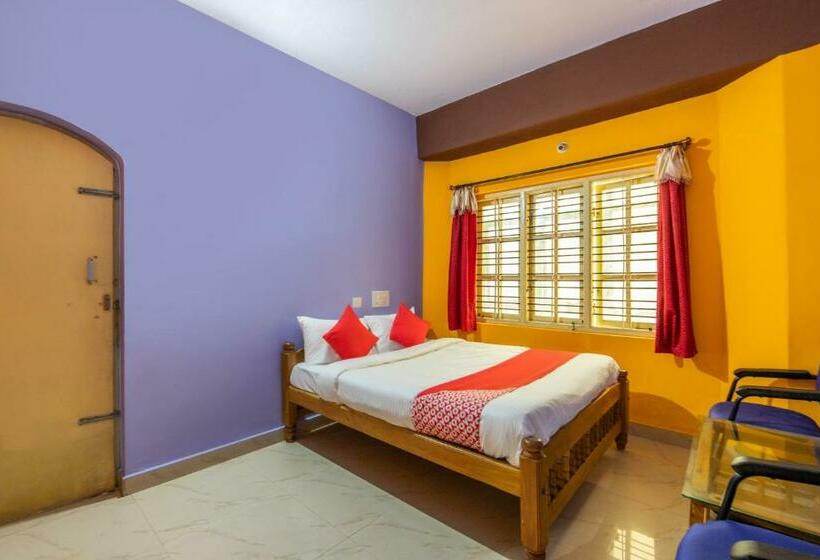 חדר קלאסי לשלושה, Oyo Flagship 68124 Shangrila