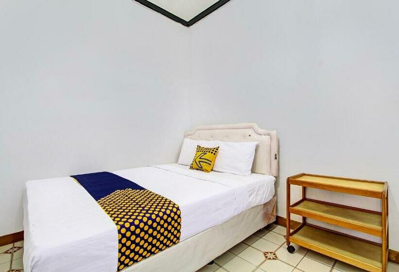 חדר אקונומי לשלושה, Spot On 92623 Mw 46 Guesthouse