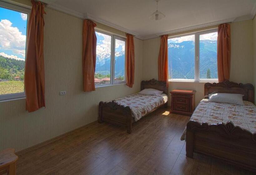 اتاق اکونومی, Hanmer Guest House