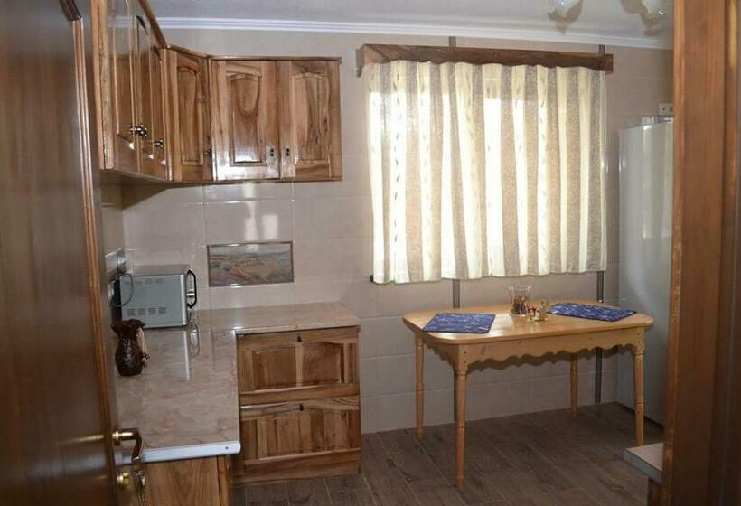 스탠다드 룸, Pensiunea Georgiana