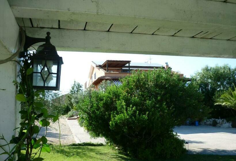 דירת חדר נוף לגינה, Santa Caterina Alghero