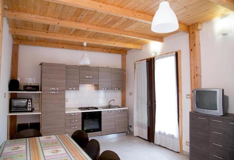 דירת חדר נוף לגינה, Santa Caterina Alghero