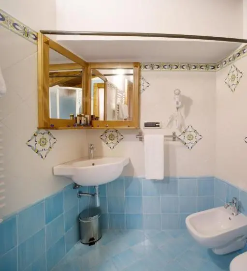 デラックスルーム, Historic Boutique Hotel Maccarunera