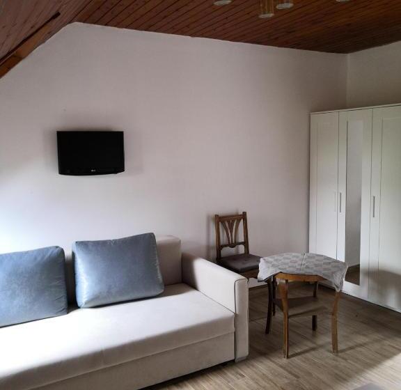 1 Bedroom Apartment Lake View, Elisabeth Vendégház