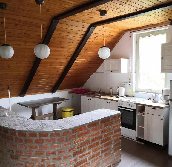 标准房带园景, Elisabeth Vendégház