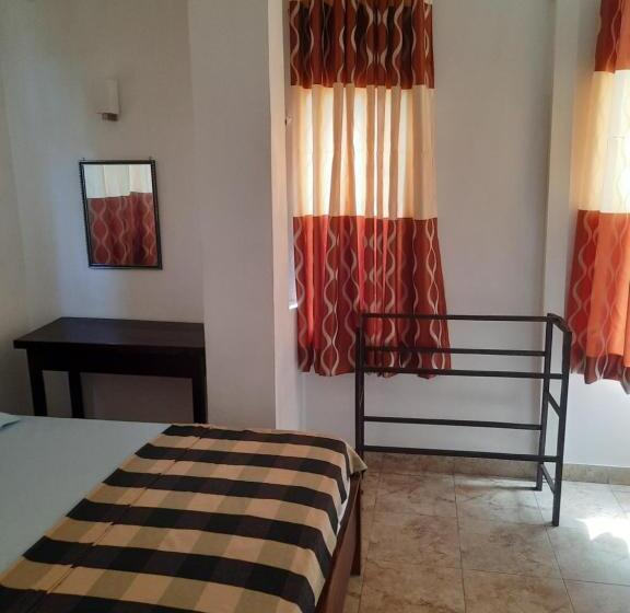 חדר אקונומי, White Surfing Beach Resort