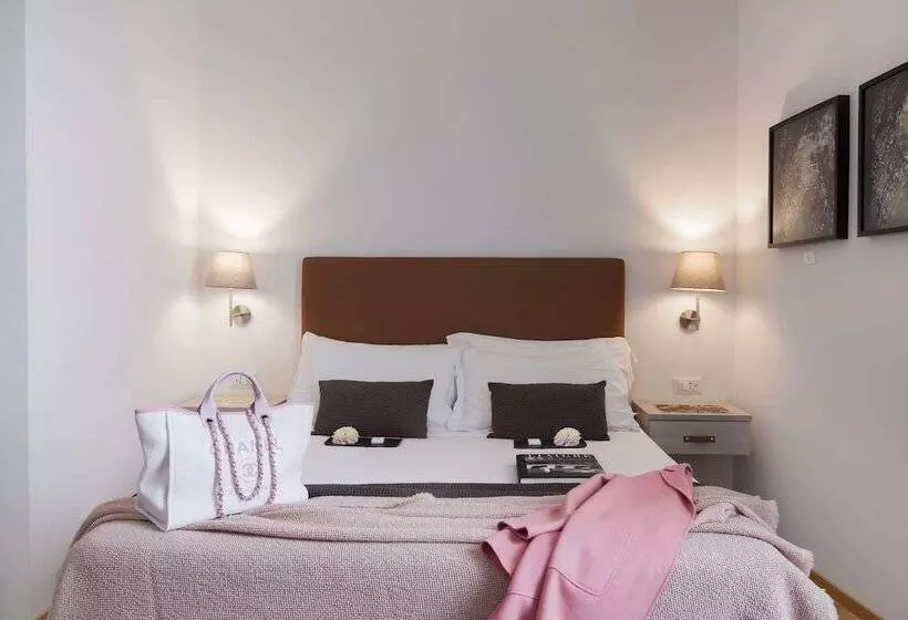 اتاق سوپریور, Giuturna Boutique