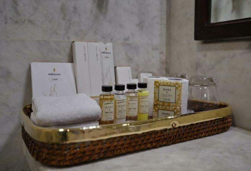 Quarto Estandar, Brijrama Palace, Varanasi By The Ganges