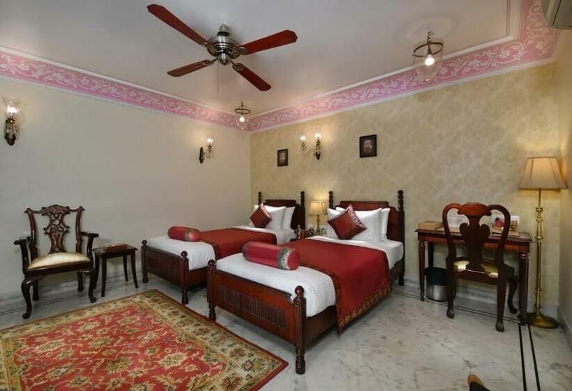 Quarto Estandar, Brijrama Palace, Varanasi By The Ganges