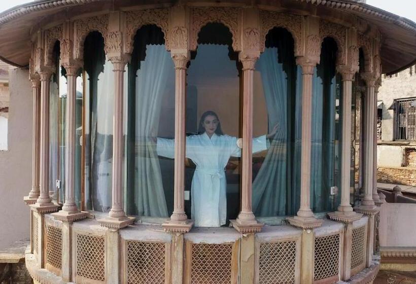 Quarto Estandar, Brijrama Palace, Varanasi By The Ganges