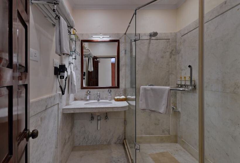 Quarto Estandar, Brijrama Palace, Varanasi By The Ganges