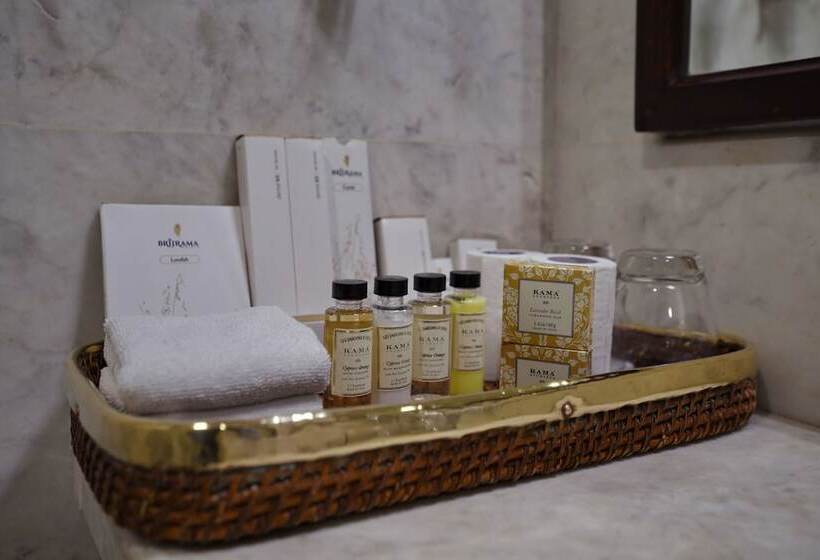 Quarto Estandar, Brijrama Palace, Varanasi By The Ganges