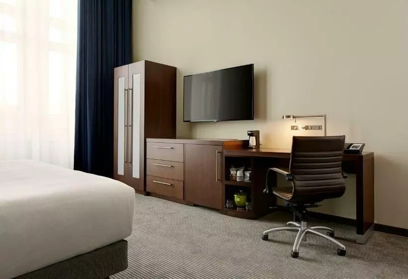 身障者適用キングサイズベッドルーム, Hyatt Place St. Paul