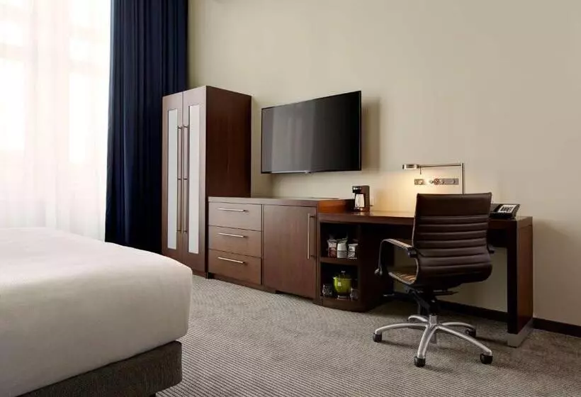 身障者適用キングサイズベッドルーム, Hyatt Place St. Paul