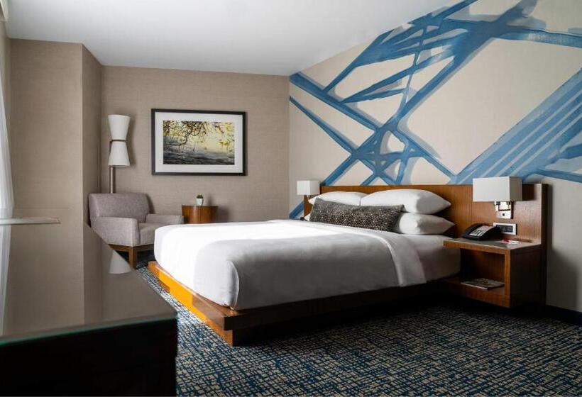Стандартный Номер Кровать Кинг, Ithaca Marriott Downtown On The Commons