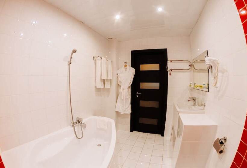 ジュニアスイート, Kaufman