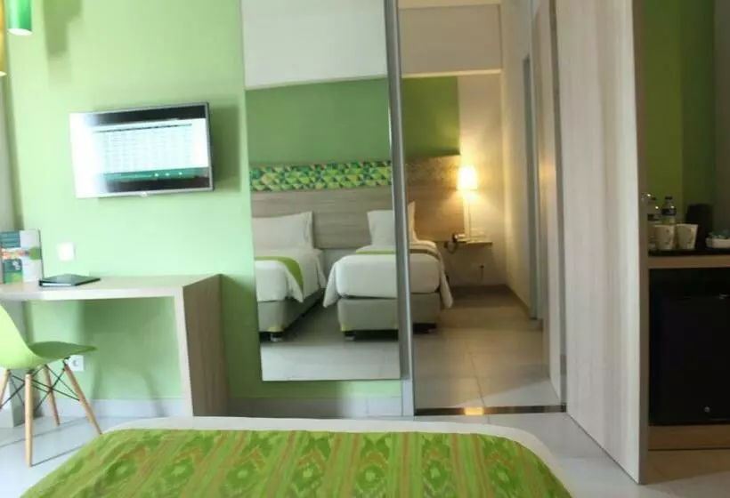 デラックスルーム, Khas Makassar
