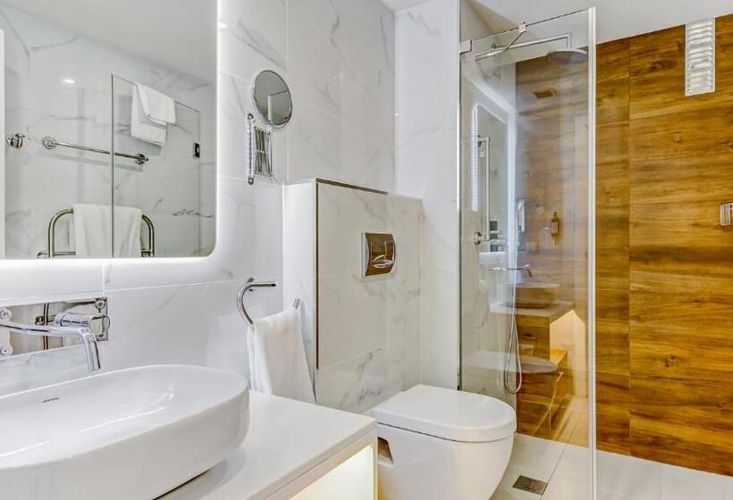 带2个卧室带海景的公寓, Quinta Do Lago Country Club