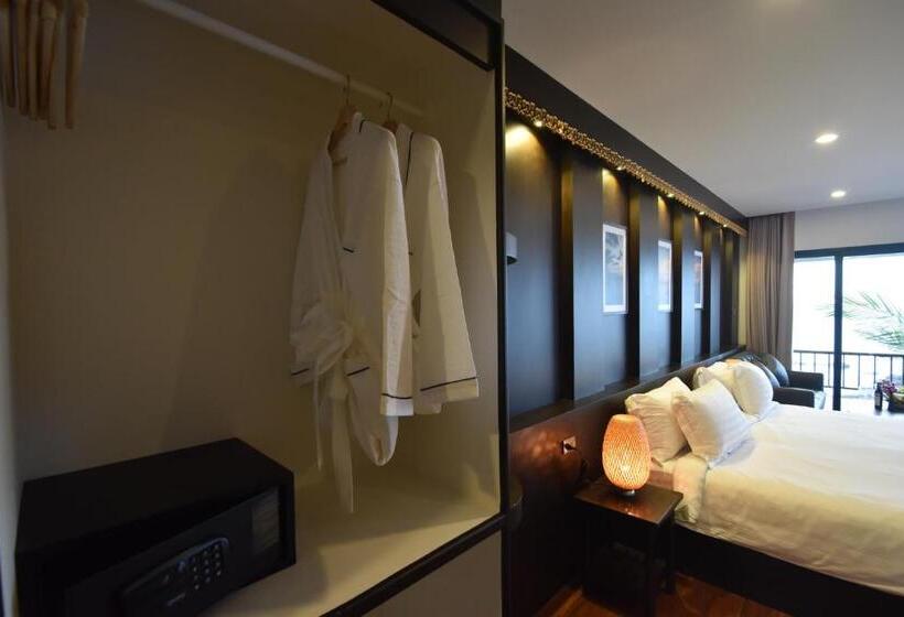 オーシャンビューデラックスルーム, Simple Life Cliff View Resort