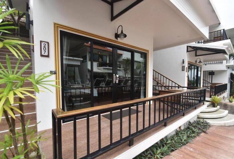 スーペリアトリプルルーム, Simple Life Cliff View Resort