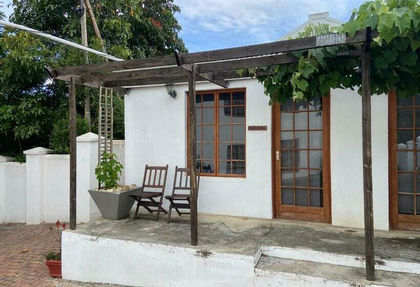 חדר סטנדרט, Aan De Bergen