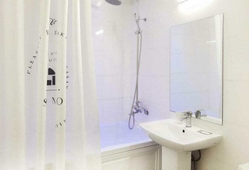 Quarto standard, Casual House Sono