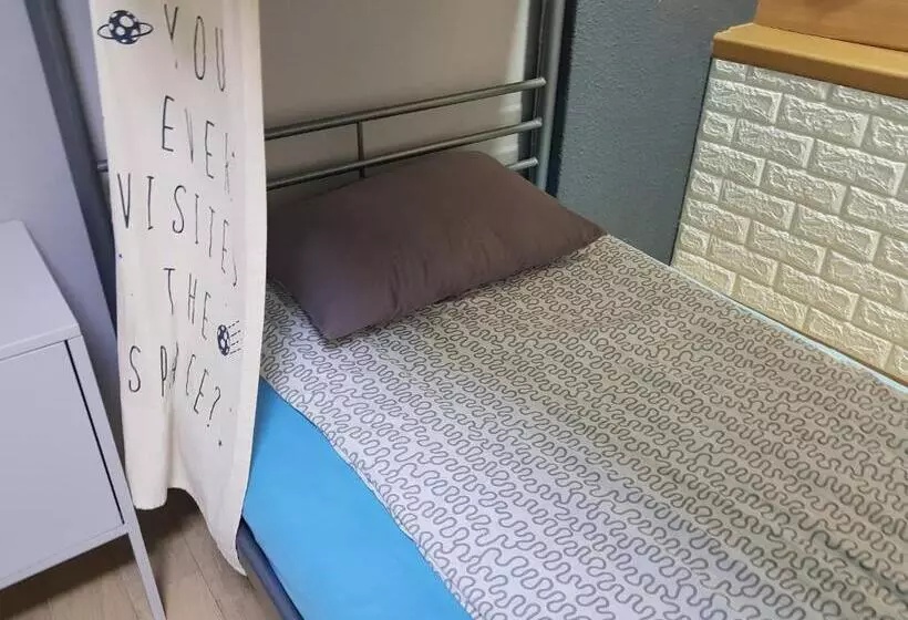 اتاق استاندارد یک نفره, Sokcho & Guesthouse