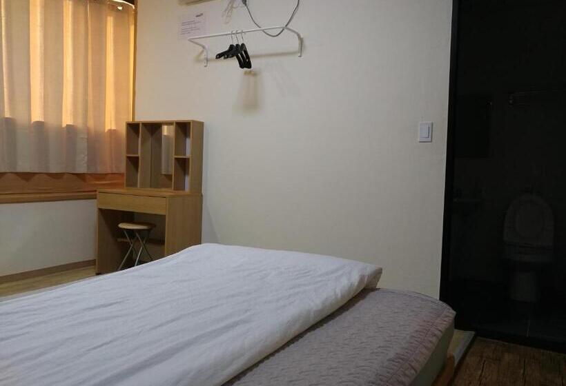 Номер Стандарт, Sokcho & Guesthouse