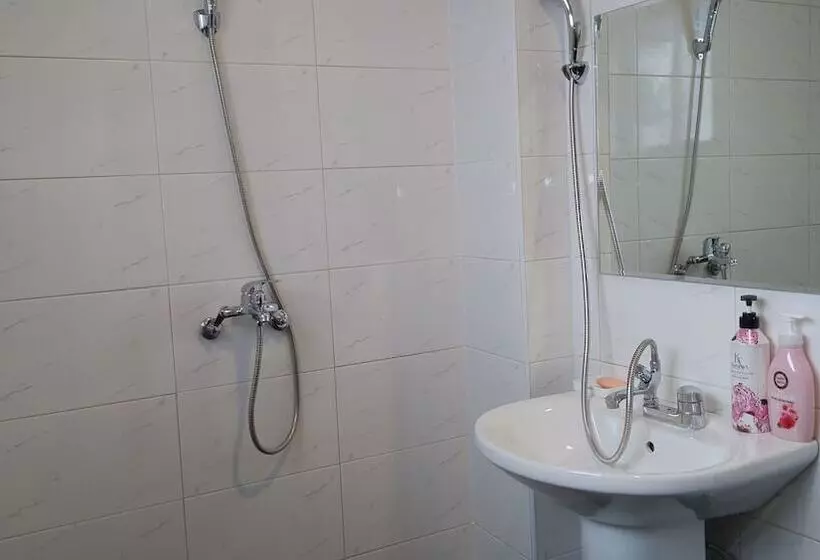 اتاق خانوادگی, Sokcho & Guesthouse