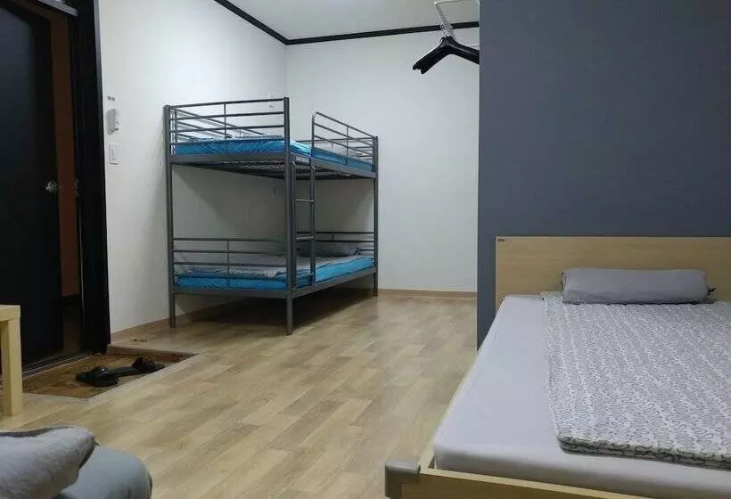 اتاق خانوادگی, Sokcho & Guesthouse