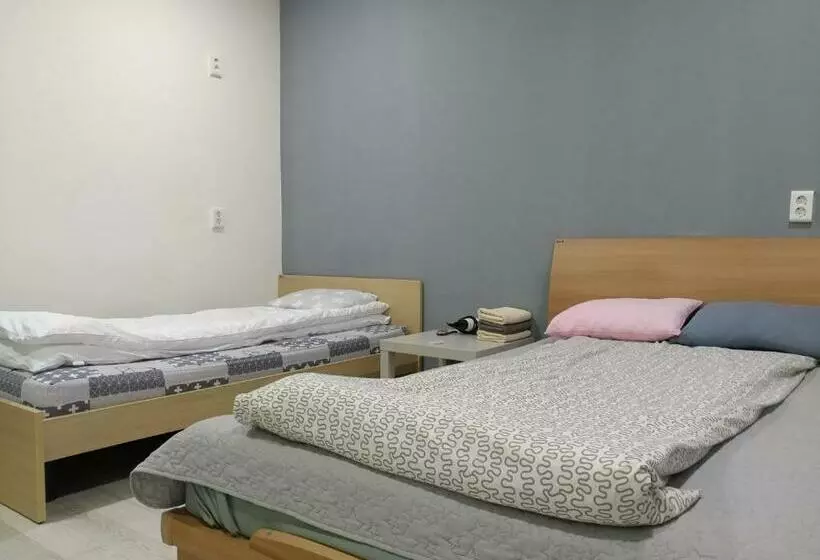 اتاق استاندارد سه نفره, Sokcho & Guesthouse