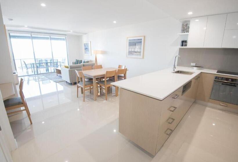 آپارتمان مدیریتی 2 خوابه, Verve On Cotton Tree