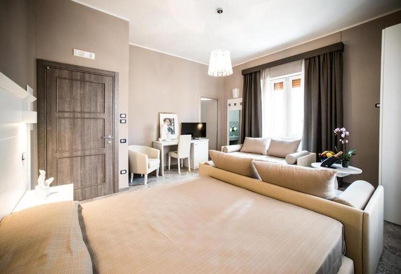 اتاق استاندارد سه نفره, Residenza Del Corso