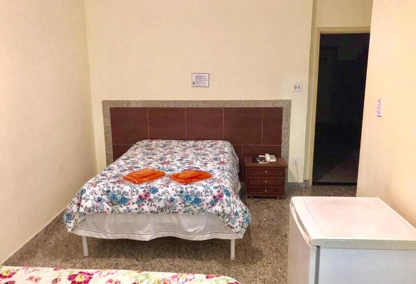 エコノミートリプルルーム, Alvorada Palace Hotel De Poços