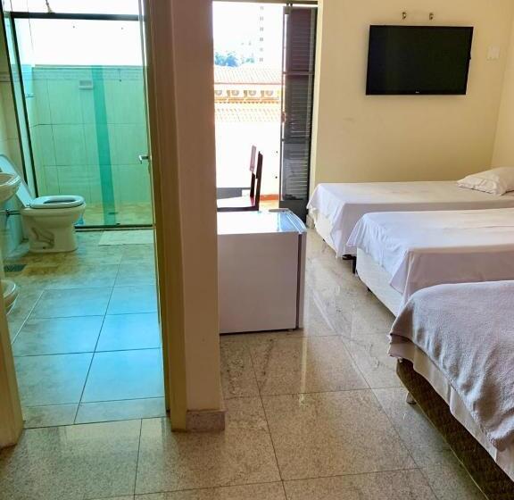 スーペリアの４人部屋, Alvorada Palace Hotel De Poços