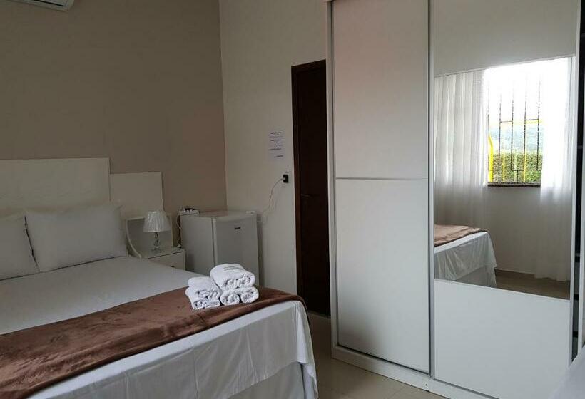 غرفة قياسية ثلاثية, Pousada Harmonia Pomerana