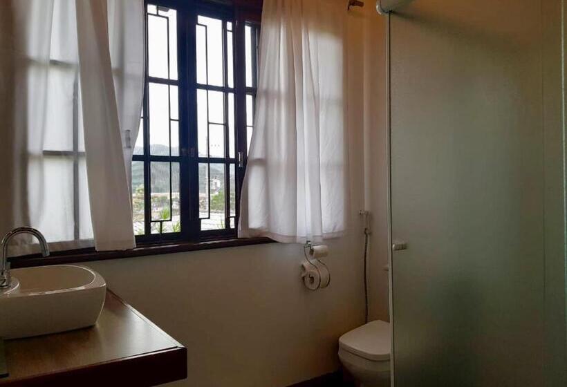 غرفة قياسية رباعية, Pousada Harmonia Pomerana