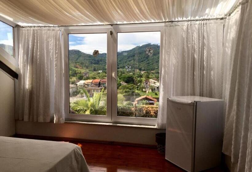 غرفة قياسية رباعية, Pousada Harmonia Pomerana