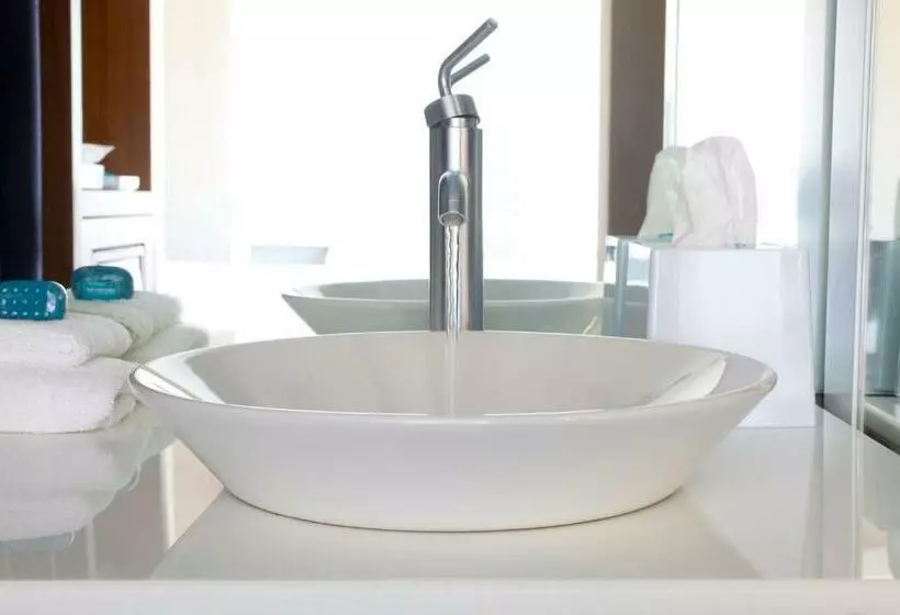 スタンダードルーム, Aloft Louisville East