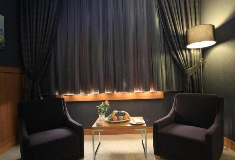 اتاق لوکس با چشمانداز شهر, Best Inn Erbil